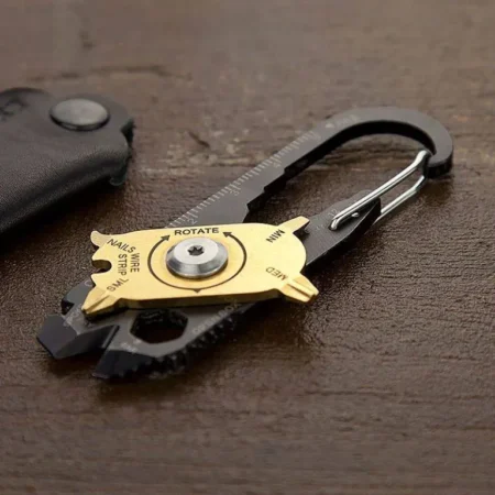 Multitool premium True Utility FixR 20w1 ze złotą tarczą i karabińczykiem